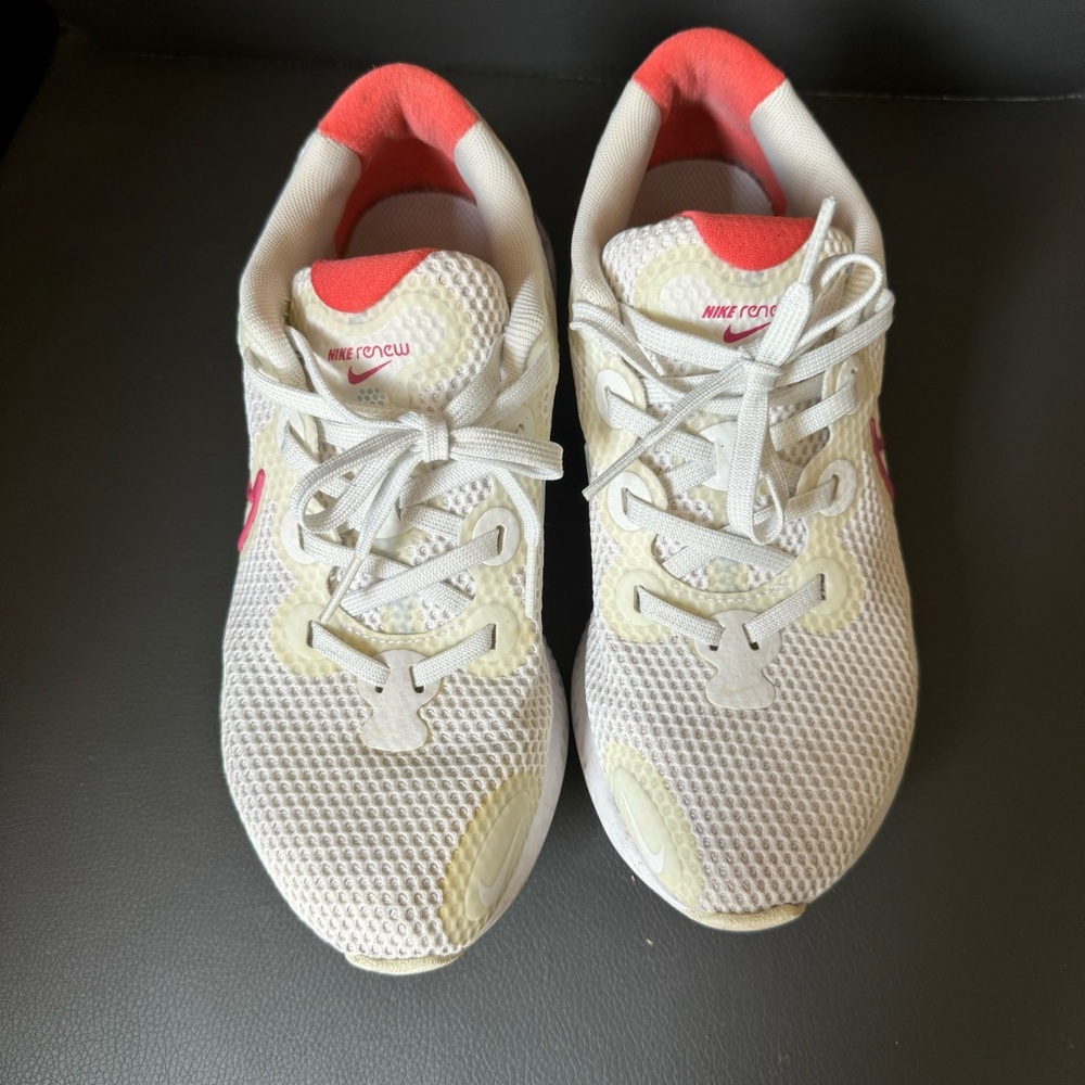 Nike Renew Run Women's Sneakers Sz 6 White/Pink Athletic Running Shoes - Picture 10 of 10